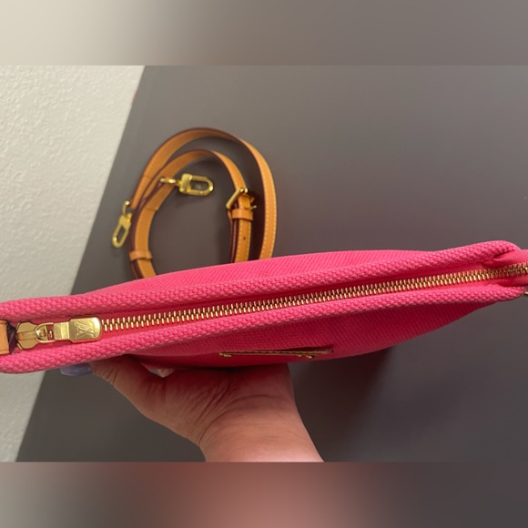 Louis Vuitton Hot Pink Antigua Pouch Crossbody - Picture 9 of 9